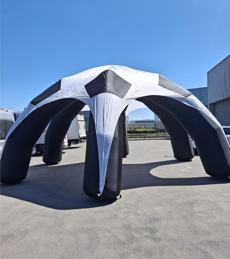 Air Dome, aufblasbares Zelt in Fussballoptik   